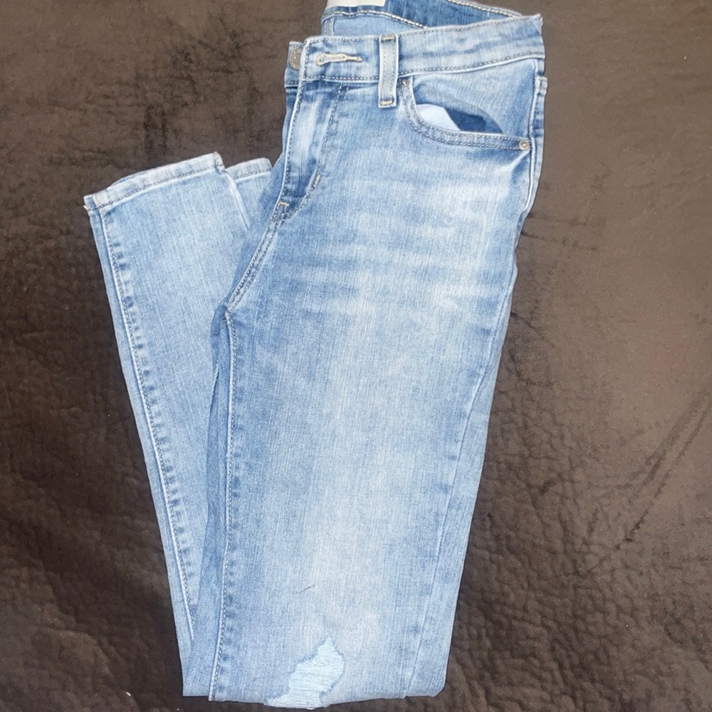 Levi’s signature super skinny Jean